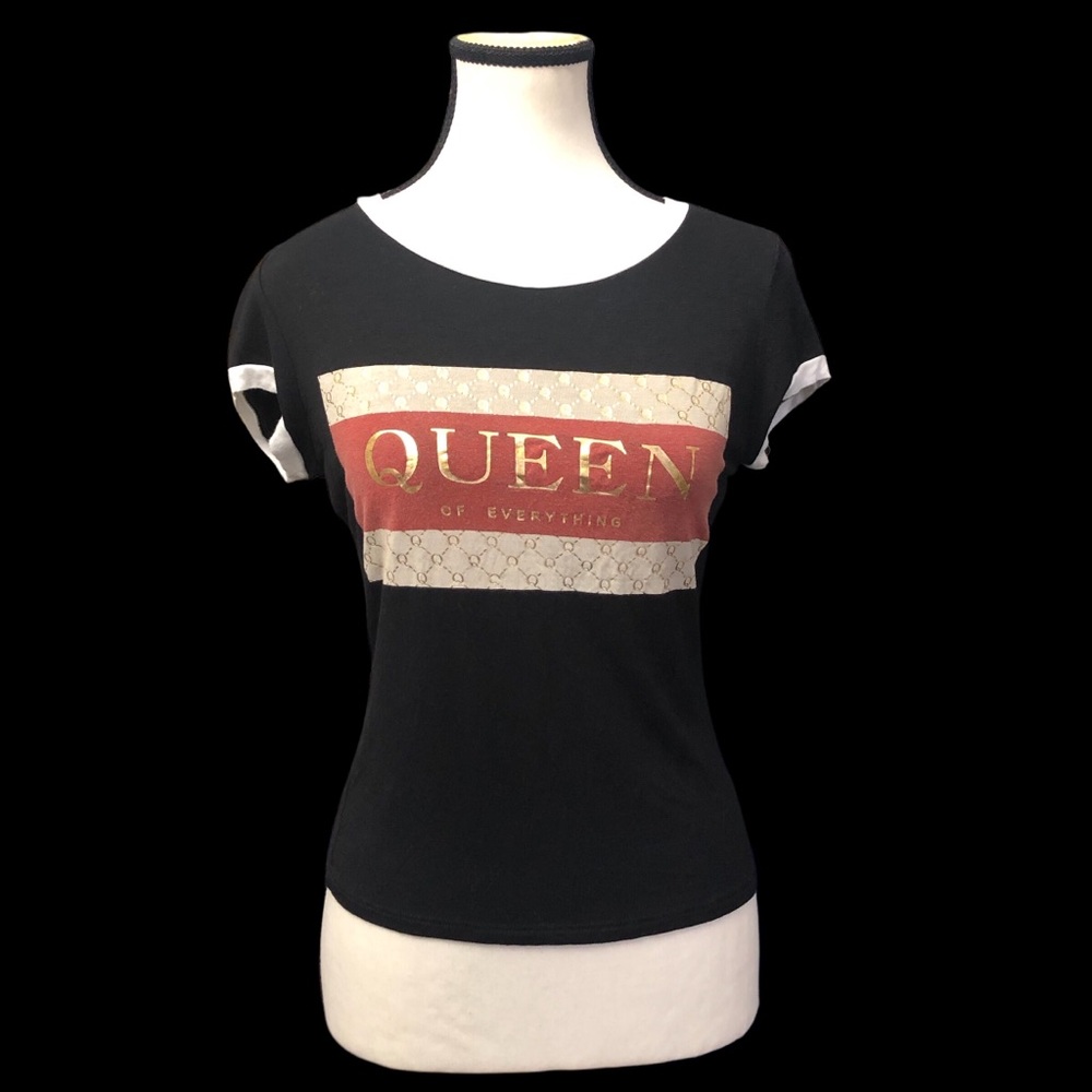 Queen of everything Top